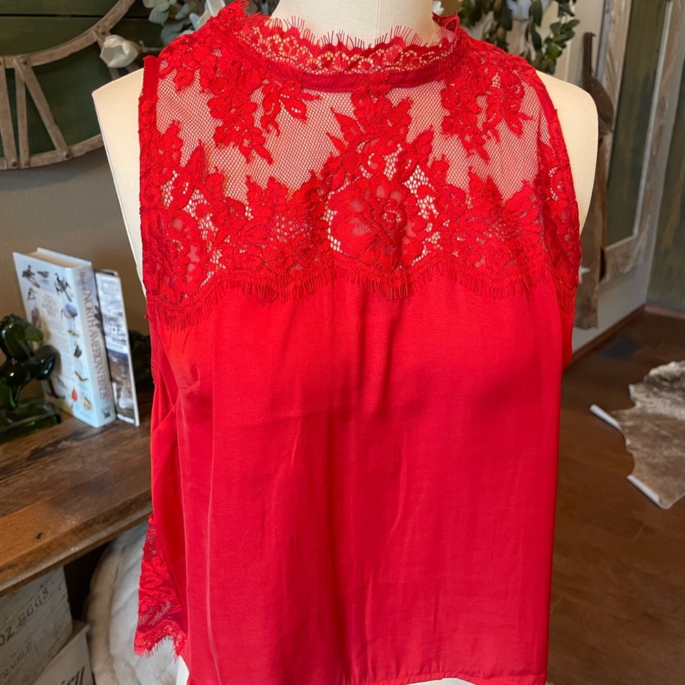 Elegant Red Lace Sleeveless Top